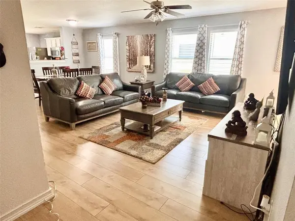 605 Rosario Lane, Fort Worth, TX 76052