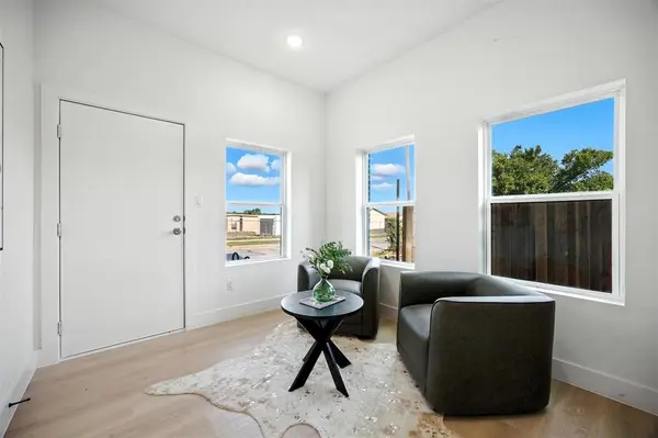 312 N Lancaster Avenue #104, Dallas, TX 75203