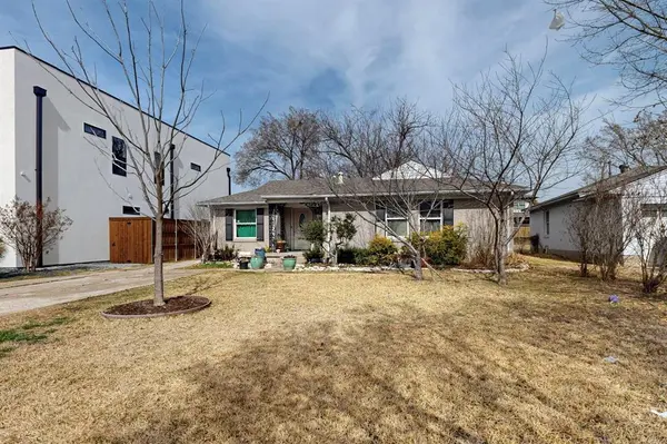 3753 Almazan Drive, Dallas, TX 75220