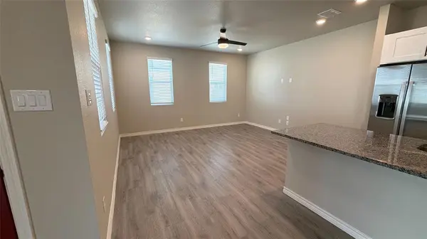 916 16th Street #54, Argyle, TX 76226