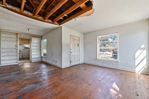 4242 Aero Drive, Dallas, TX 75209