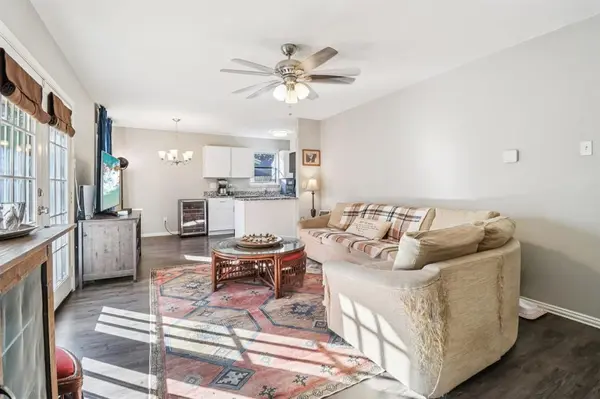 7520 Gayglen Drive, Dallas, TX 75217