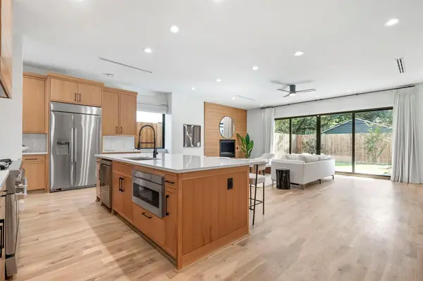 6008 Kenwood Avenue, Dallas, TX 75206