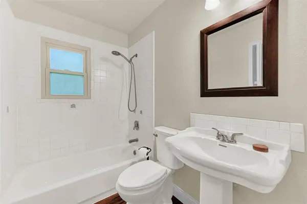 2418 Centerville Road, Dallas, TX 75228