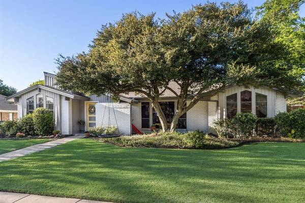 2825 Prairie Creek Drive, Plano, TX 75075