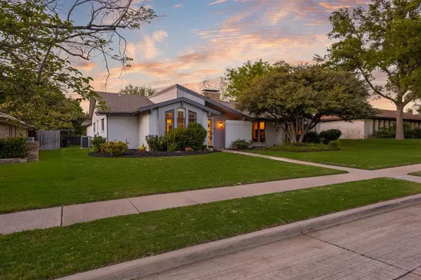 2825 Prairie Creek Drive, Plano, TX 75075