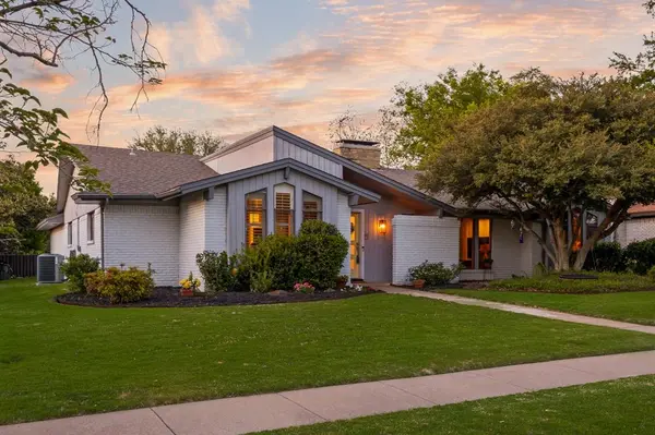 2825 Prairie Creek Drive, Plano, TX 75075