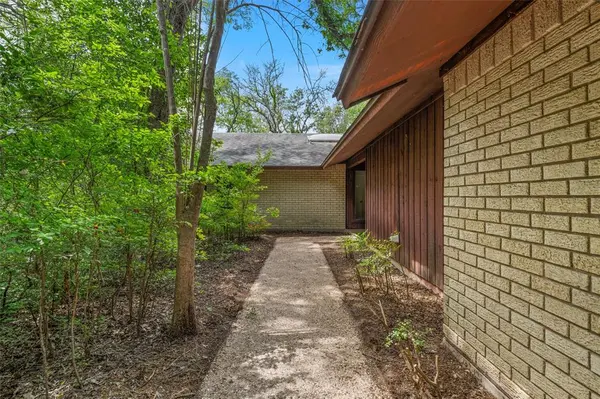 7821 Tallahassee Road, Woodway, TX 76712