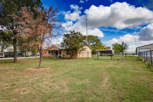 107 Camino Del Rosas, Woodway, TX 76712