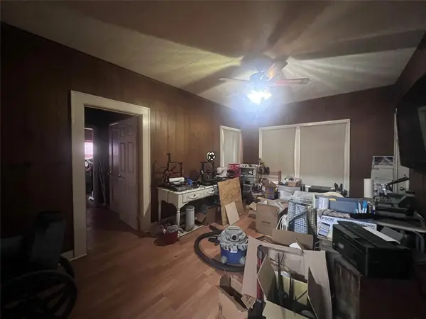 1015 Symonds Place, Stamford, TX 79553