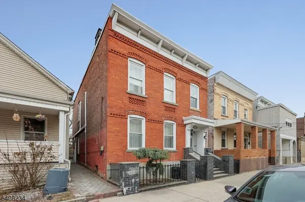 13 W 16Th St, Bayonne City, NJ 07002