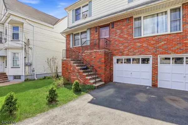 61 Buschmann Ave, Haledon Boro, NJ 07508