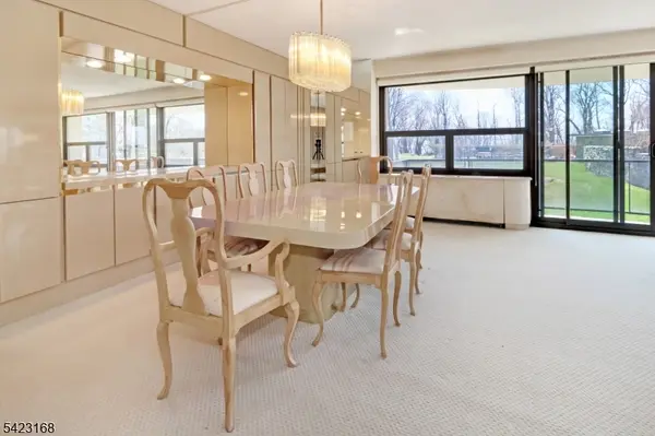 2 Claridge Dr. 1LE, Verona Twp., NJ 07044