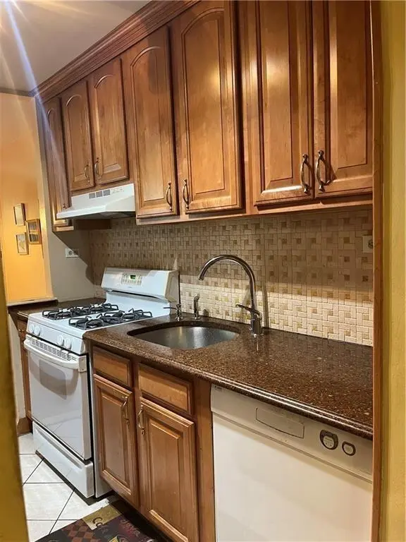 2626 Homecrest AVE #2H, Brooklyn, NY 11235