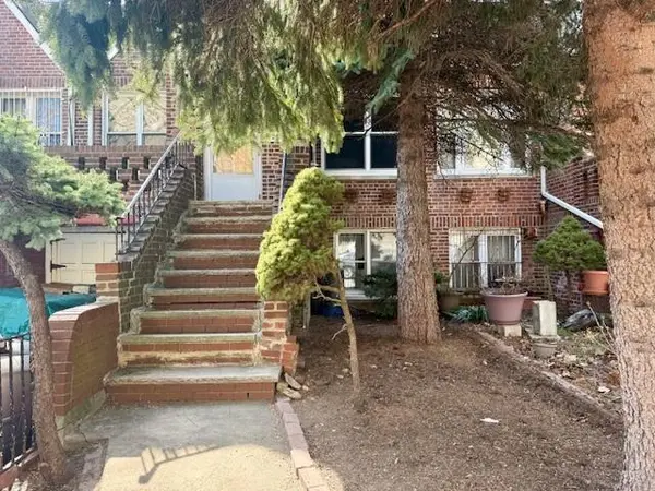 2618 East 7th ST, Brooklyn, NY 11235