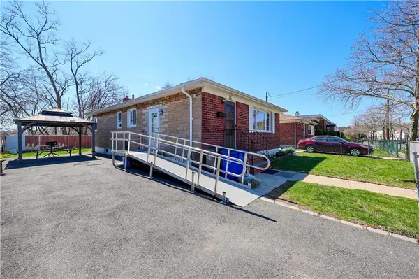 34 Park Hill CIR, Staten  Island, NY 10304