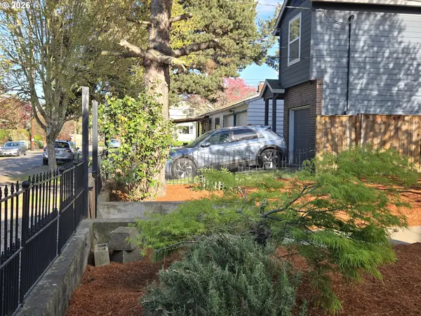 1330 N KILPATRICK ST, Portland, OR 97217