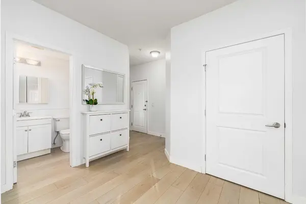 15204 Bannister RD SE #108, Calgary, AB T2X3T4