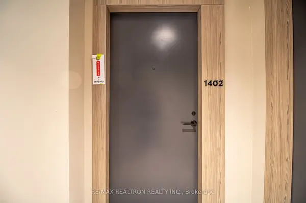 1606 Charles ST #1402, Whitby, ON L1N 0P1