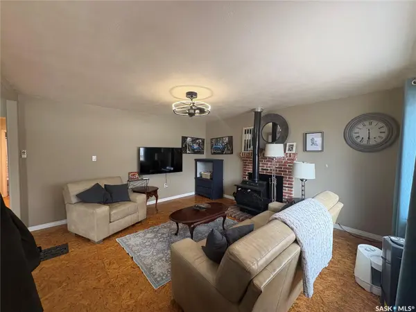 643 3rd STREET W, Shaunavon, SK S0N 2M0