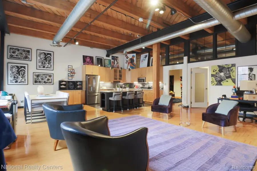 200 S RIVER PLACE DR #29, Detroit, MI 48207