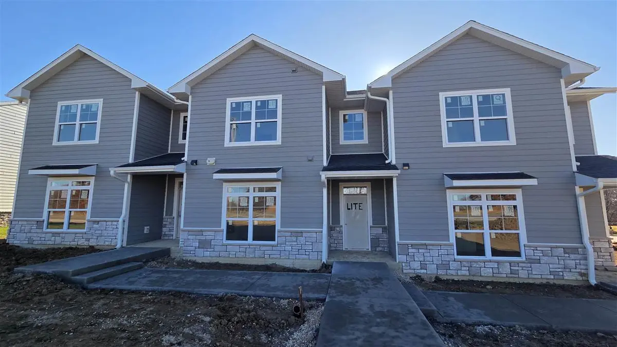 4671 Herbert Hoover Hwy, Units A,B,C, Iowa City, IA 52240