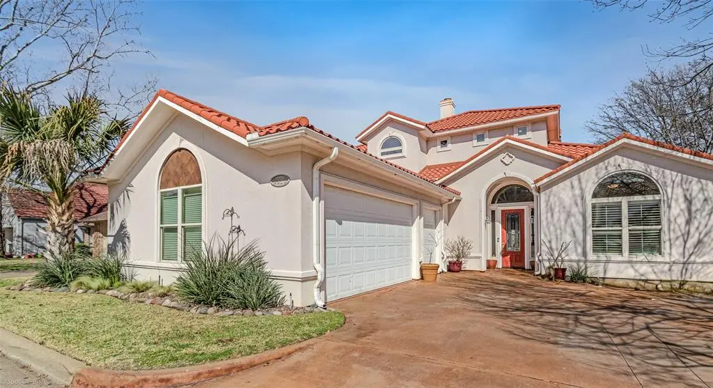 3010 Lakeside Drive, Rockwall, TX 75087