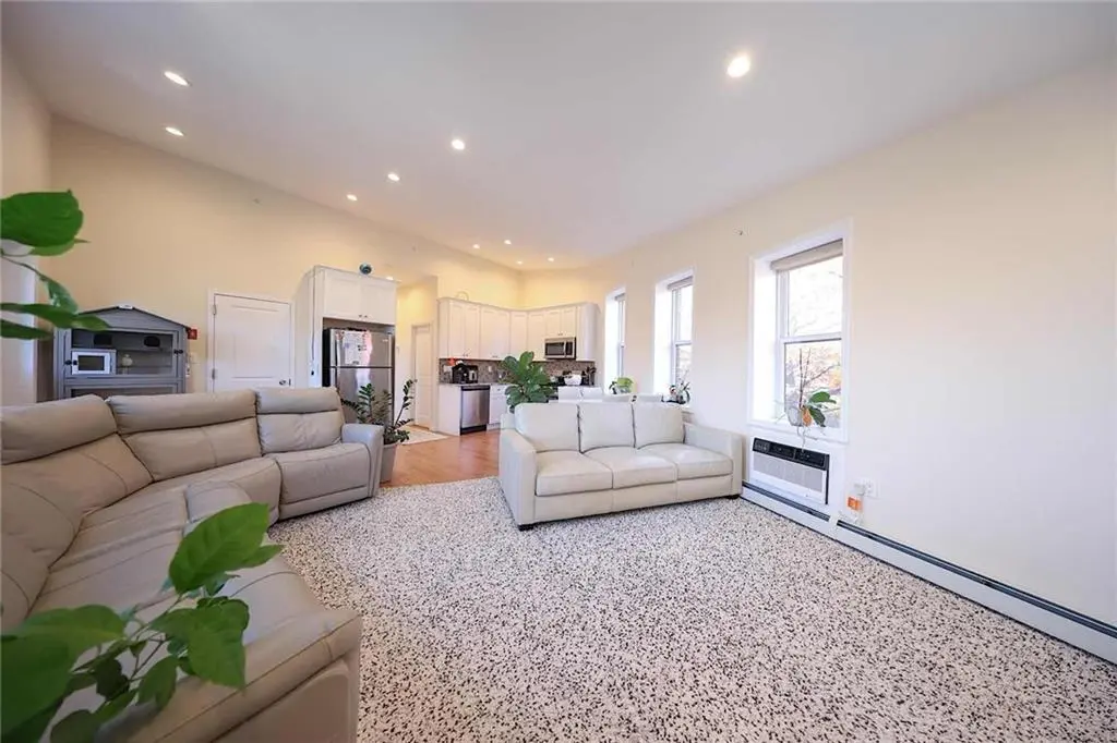 2126 Gerritsen AVE #301, Brooklyn, NY 11229