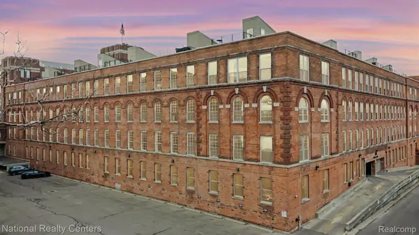 200 S RIVER PLACE DR #29, Detroit, MI 48207