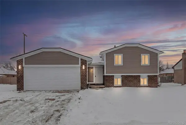 39122 Roland DR, Sterling Heights, MI 48310