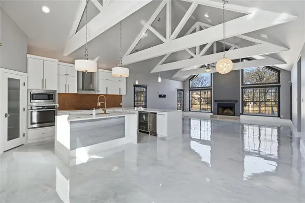 310 Splitrail Drive, Mabank, TX 75143