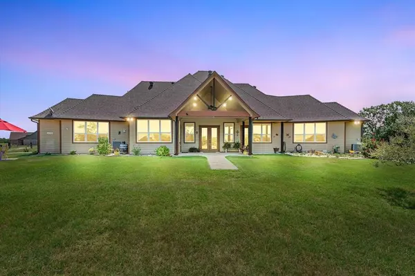 4182 Hidden Meadow Drive, Quinlan, TX 75474