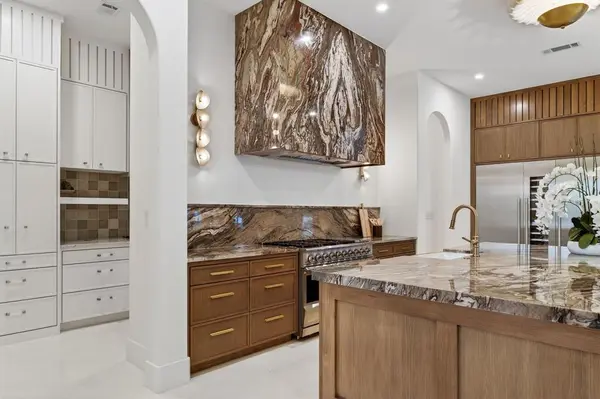 5615 Lobello Drive, Dallas, TX 75229