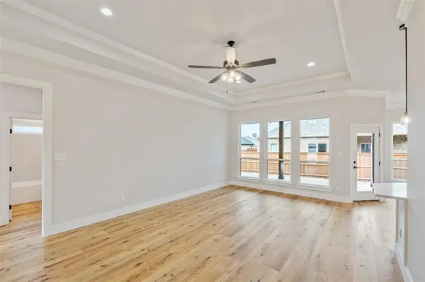 504 Limestone Circle, Mabank, TX 75147