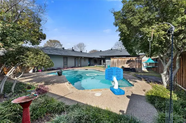 6818 Southpoint Drive, Dallas, TX 75248