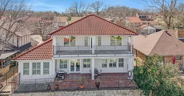 3010 Lakeside Drive, Rockwall, TX 75087