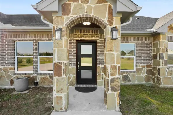 1218 Lynn Way, Waxahachie, TX 75165