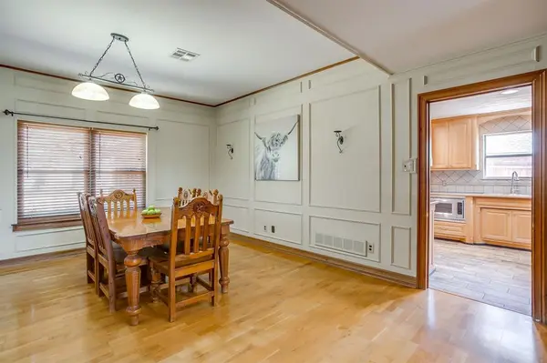 8620 Canyon Crest Road, Fort Worth, TX 76179