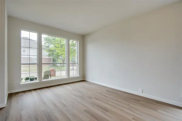 4008 Double Oak Drive, Bedford, TX 76021