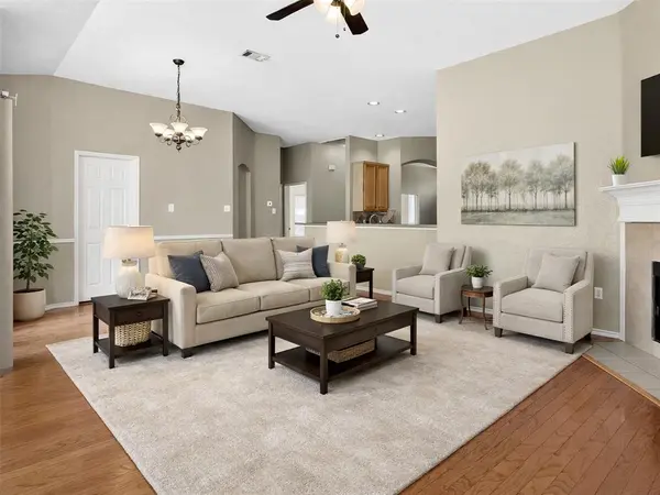 5549 Green Hollow Lane, The Colony, TX 75056