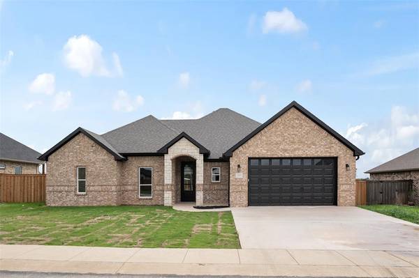 509 Limestone Circle, Mabank, TX 75147