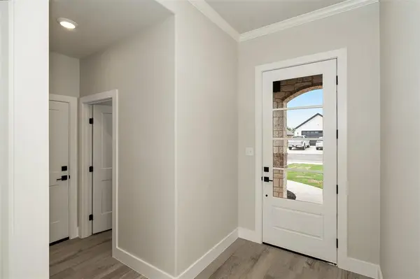 509 Limestone Circle, Mabank, TX 75147