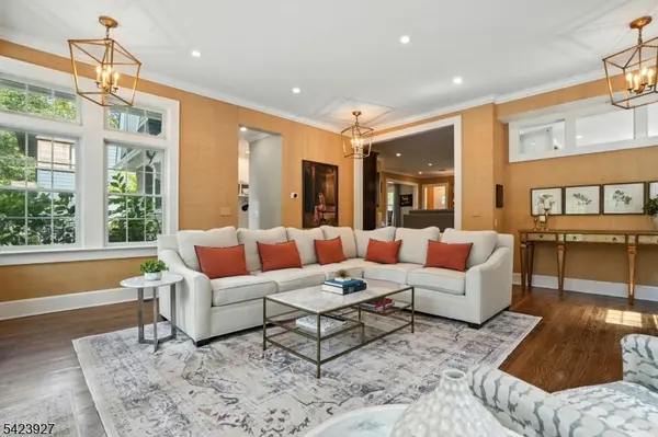 127 Green Village Rd, Madison Boro, NJ 07940