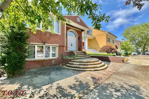 2416 National DR, Brooklyn, NY 11234