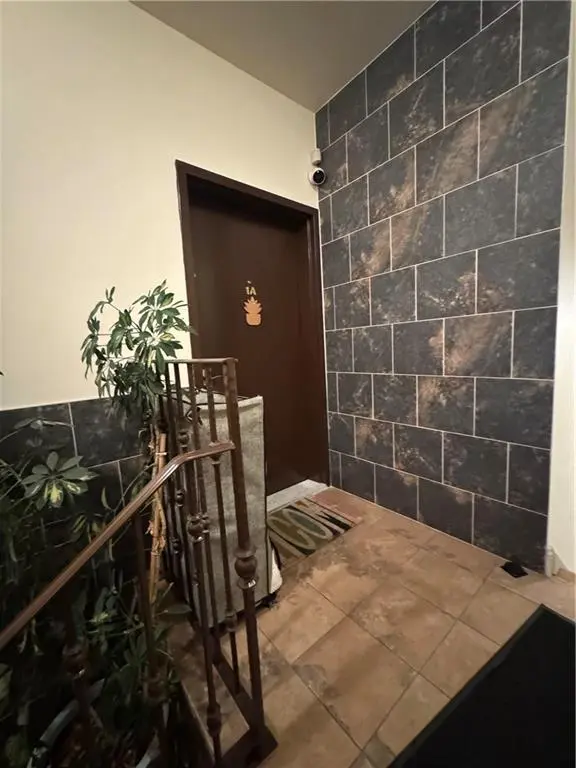 1733 East 4th ST #1A, Brooklyn, NY 11223