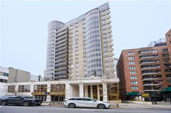 133-38 Sanford AVE #17B, Flushing, NY 11355