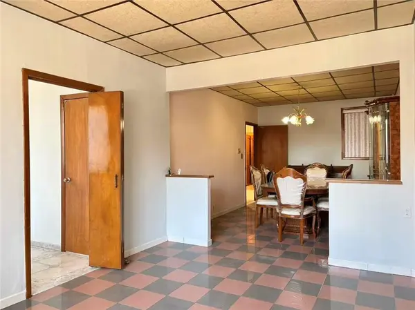 7113 18th AVE, Brooklyn, NY 11204