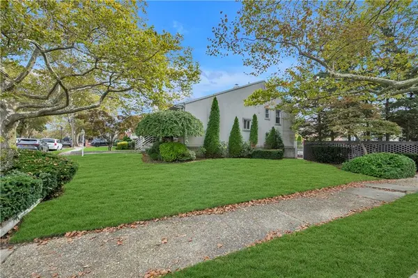 389 Mayfair DR South, Brooklyn, NY 11234