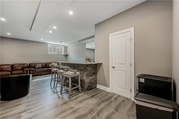 30 Persimmon LN, New Springville, NY 10314