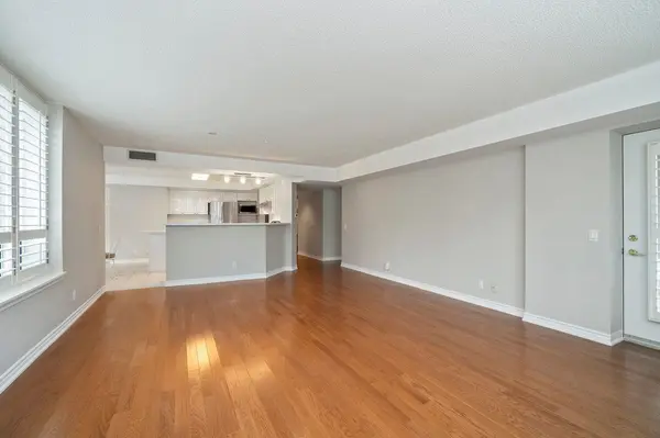 50 The Boardwalk WAY #107, Markham, ON L6E 1B6